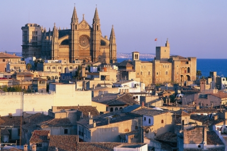 /Palma rooftops with cathedral